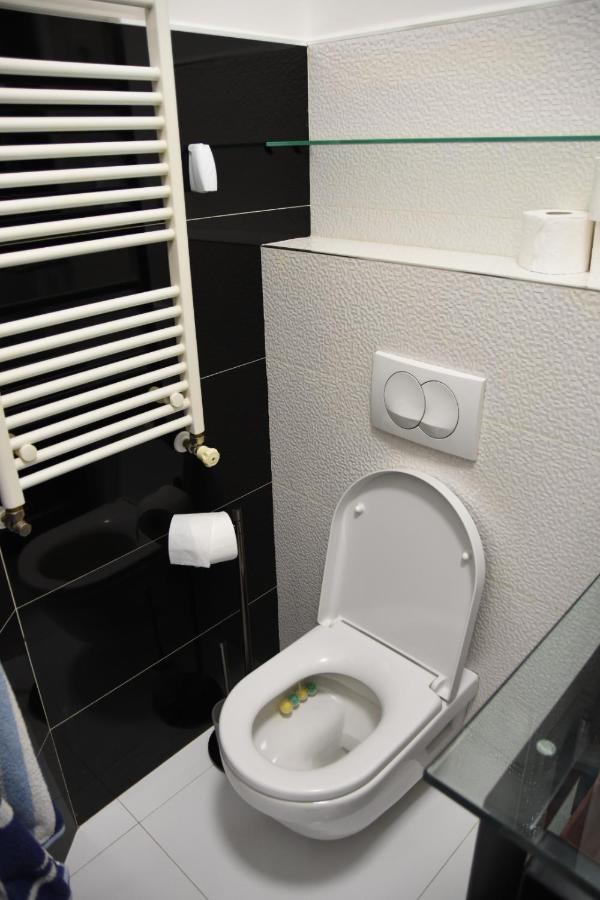 Apartman Api *